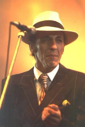Zuni live